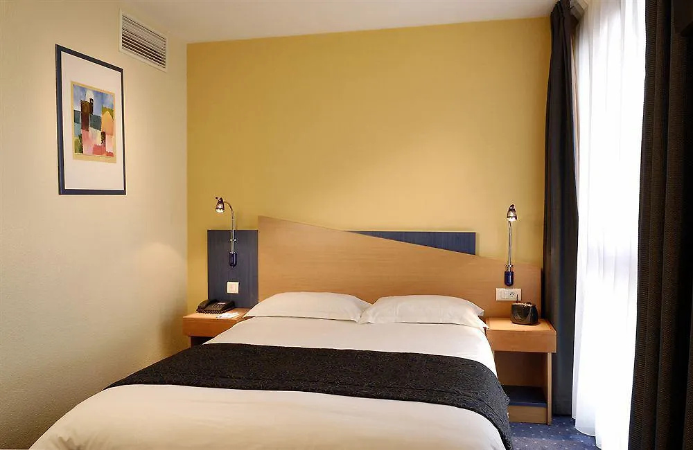 Hotel Inn Design Paris Place D'Italie 3*,